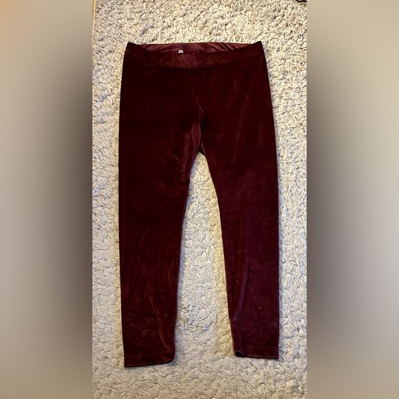 Velour Leggings | Old Navy High-Waisted Velour Leggings - Picture 3 of 5